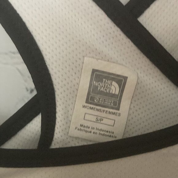 The north face Womens active tank - Picture 3 of 7